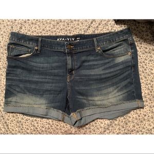 Ava & Viv Plus size denim shorts NWOT